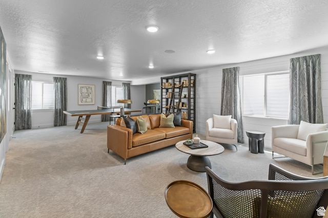 2041 W Pinnacle Ave, Mapleton, UT 84664 - carpeted living area featuring a textured ceiling and recessed lighting