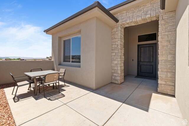 423 W Fitness Way, Ivins, UT 84738 - view of patio with outdoor dining space