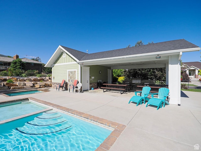 13772 S Kennington Ct E, Draper, UT 84020 - view of swimming pool featuring a patio and a hot tub