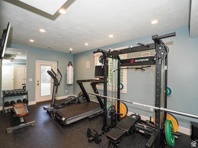 13772 S Kennington Ct E, Draper, UT 84020 - workout area with recessed lighting and baseboards
