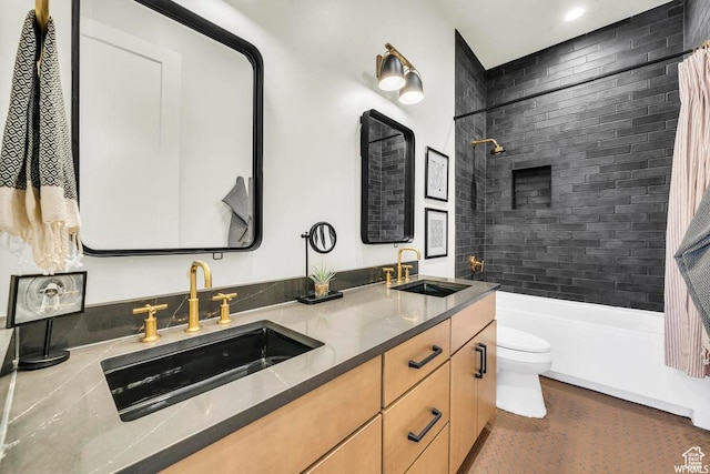1585 E Black Brush Dr Unit 61, Washington, UT 84780 - full bathroom featuring toilet, double vanity, shower / tub combo with curtain, and recessed lighting