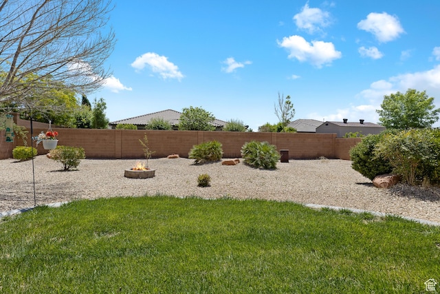 3345 W 2430 S, Hurricane, UT 84737 - view of yard featuring a fire pit