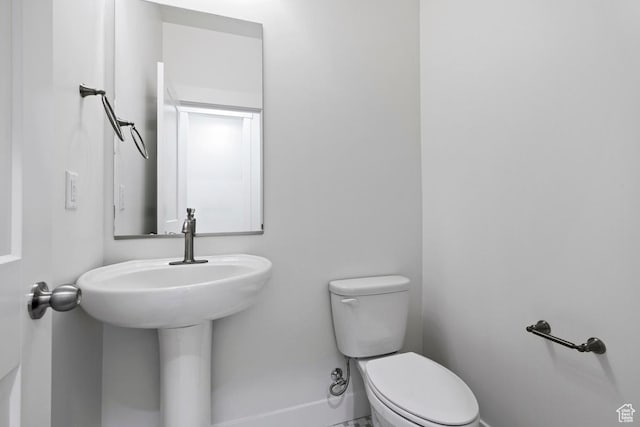 11433 S Watercourse Rd Unit 184, South Jordan, UT 84009 - bathroom with toilet and baseboards