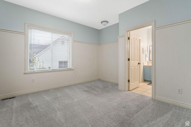 584 S Silver Ln, Alpine, UT 84004 - unfurnished bedroom featuring carpet, baseboards, and ensuite bathroom