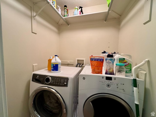 1710 N 2625 E, Layton, UT 84040 - laundry room with washing machine and dryer