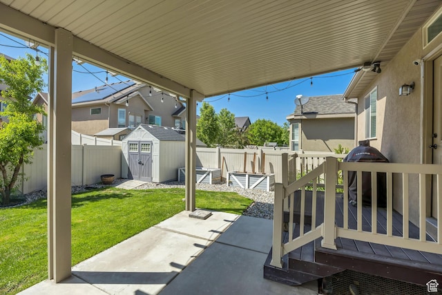 12884 S Tortoise Ln, Riverton, UT 84096 - view of patio featuring a residential view and a deck