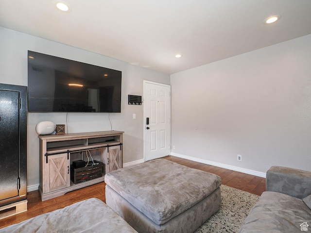7208 S Station Creek Ln Unit 4B, Cottonwood Heights, UT 84047 - living room featuring wood finished floors, baseboards, and recessed lighting