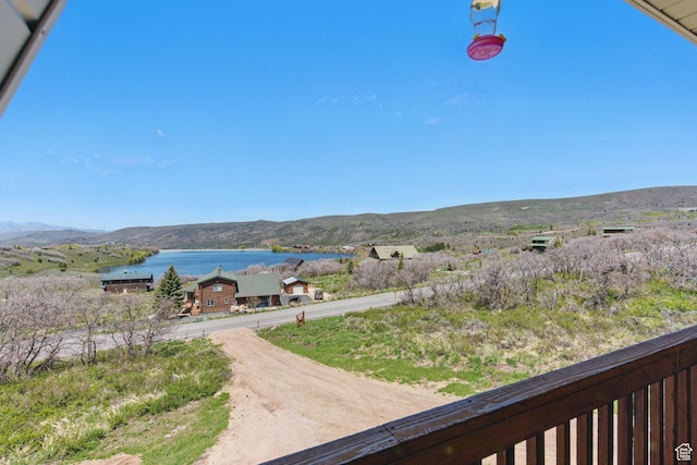 10246 E Lake Pines Dr Unit 1020, Heber City, UT 84032 - view of mountain backdrop with a large body of water