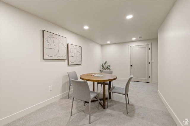 2559 E Evening Star Dr, Holladay, UT 84124 - dining area featuring recessed lighting, light colored carpet, and baseboards