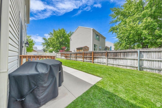 441 E Crape Myrtle Cir, Draper, UT 84020 - view of yard featuring a patio