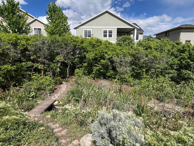 12137 N Montrose Dr, Highland, UT 84003 - back of property with board and batten siding