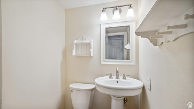3263 Shadowbrook Cir N, Provo, UT 84604 - half bath with toilet