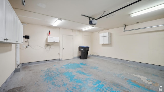 3263 Shadowbrook Cir N, Provo, UT 84604 - garage featuring a garage door opener