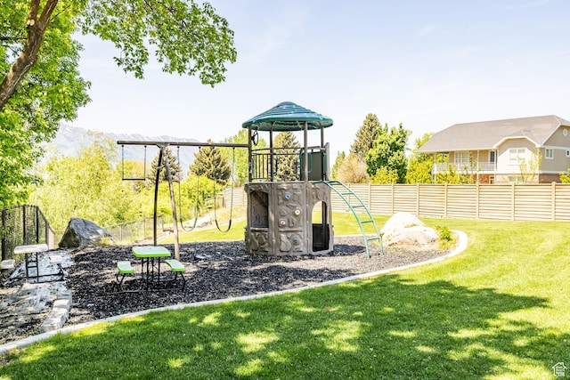 181 W 400 S, Hyrum, UT 84319 - view of play area