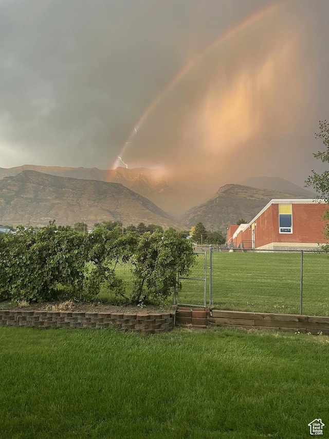 445 Valley View Dr, Pleasant Grove, UT 84062 - mountain view