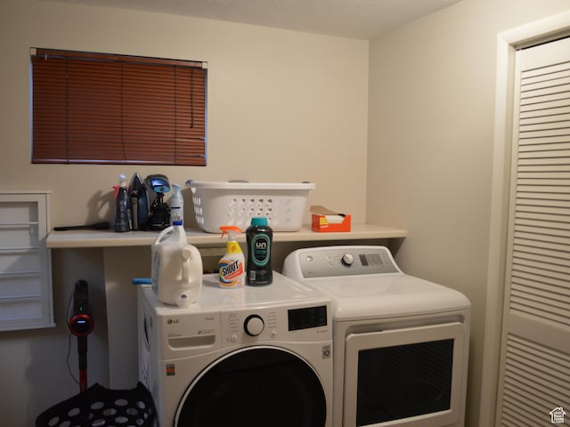 445 Valley View Dr, Pleasant Grove, UT 84062 - washroom with washing machine and dryer