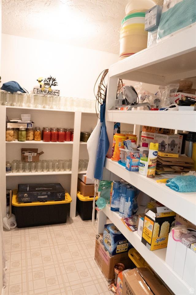 731 Pioneer Dr, Soda Springs, ID 83276 - view of pantry