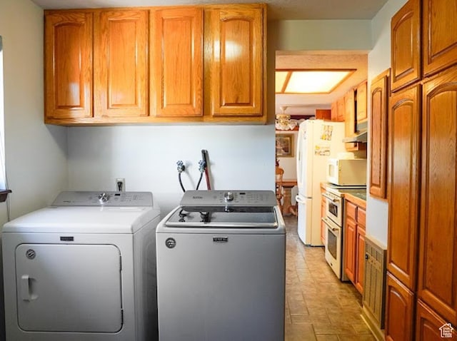 260 W 4th S, Soda Springs, ID 83276 - laundry area featuring washer and clothes dryer