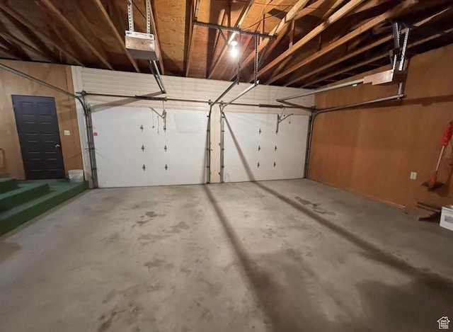 431 E Hooper Ave, Soda Springs, ID 83276 - garage with a garage door opener