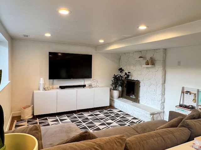 5466 S Woodcrest Dr, Holladay, UT 84117 - living room featuring recessed lighting, a fireplace, and baseboards