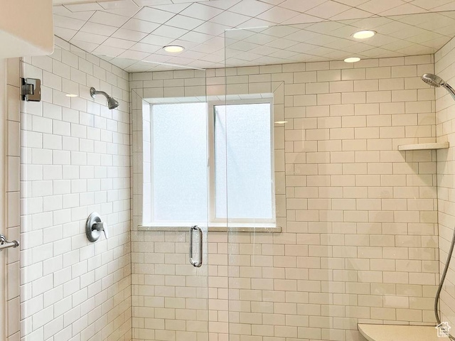 5466 S Woodcrest Dr, Holladay, UT 84117 - full bathroom with a stall shower and recessed lighting