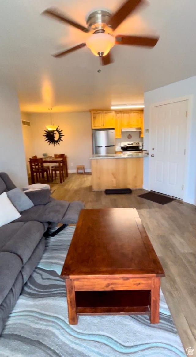595 S Main St Unit 26, Kamas, UT 84036 - living area featuring ceiling fan