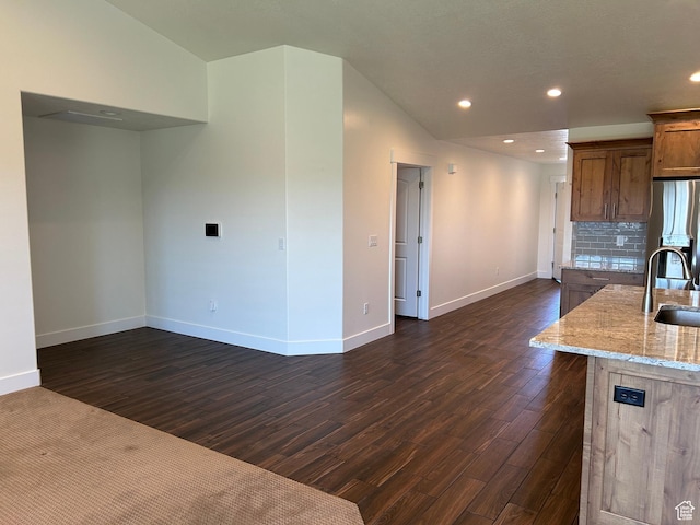 1224 S Grace Way, Layton, UT 84041 - kitchen featuring stainless steel fridge with ice dispenser, a sink, dark wood finished floors, baseboards, and recessed lighting