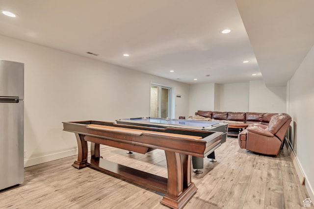 11198 S Wyngate Ln E, Sandy, UT 84092 - playroom featuring light wood-style floors, recessed lighting, and baseboards