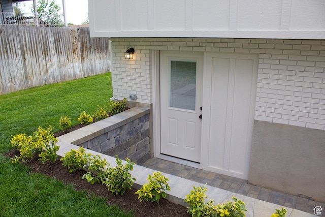685 S Idaho Ave E, Provo, UT 84606 - entrance to property with brick siding