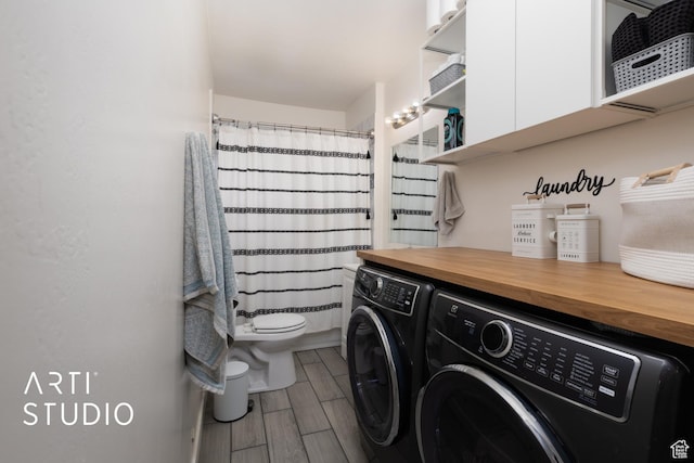 697 E Center St, Springville, UT 84663 - washroom with separate washer and dryer and wood finish floors