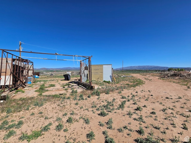 44600 W Hwy 40, Fruitland, UT 84027 - view of yard featuring a mountain view