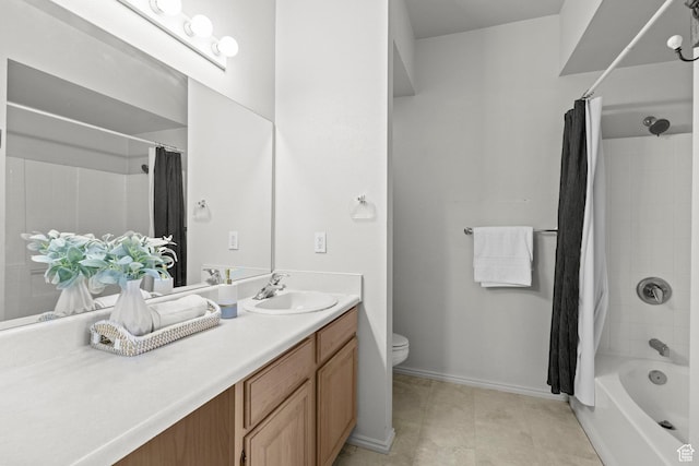 900 Bitner Rd Unit A33, Park City, UT 84098 - full bath with vanity, toilet, shower / tub combo, and baseboards