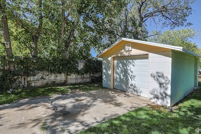 180 W Vine St, Tooele, UT 84074 - detached garage with concrete driveway