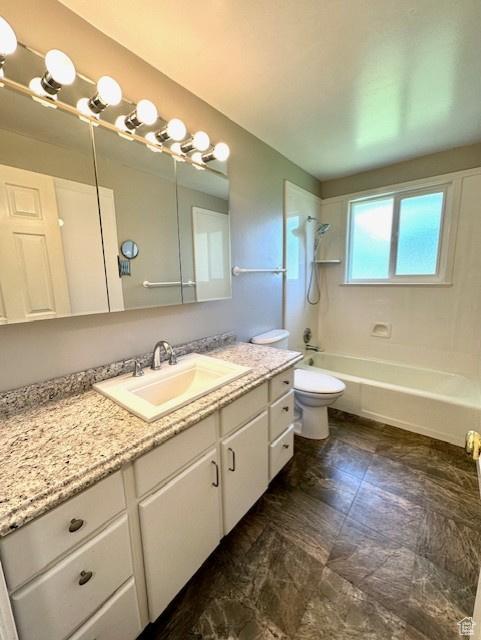558 E Center St, Kaysville, UT 84037 - full bath with vanity, toilet, and shower / tub combination