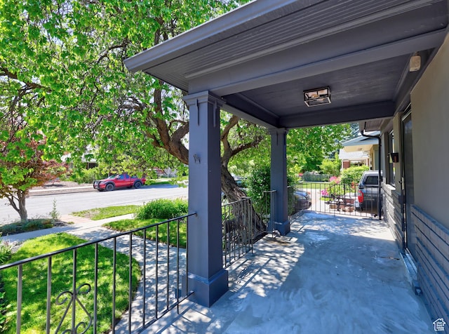 557 E Cleveland Ave, Salt Lake City, UT 84105 - view of covered porch