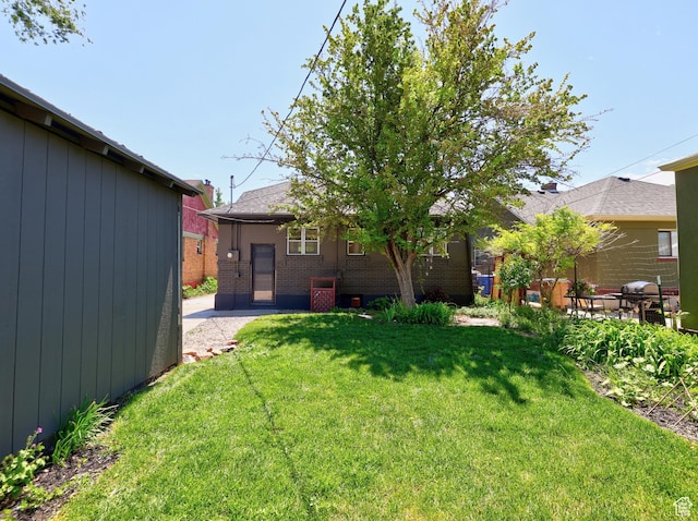 557 E Cleveland Ave, Salt Lake City, UT 84105 - view of green lawn