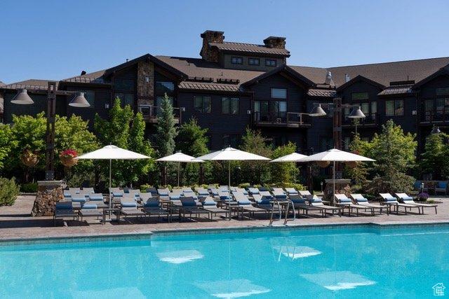 2100 Frostwood Blvd Unit 5130, Snyderville, UT 84098 - view of community pool