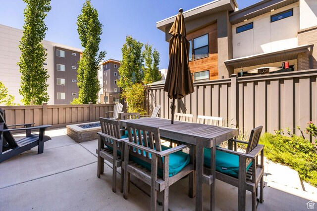 260 W 500 N Unit 4, Salt Lake City, UT 84103 - view of patio / terrace featuring an outdoor fire pit and outdoor dining area