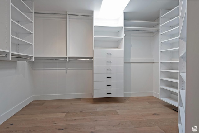 1504 Lake Front Ct, Park City, UT 84098 - spacious closet featuring light wood-style floors