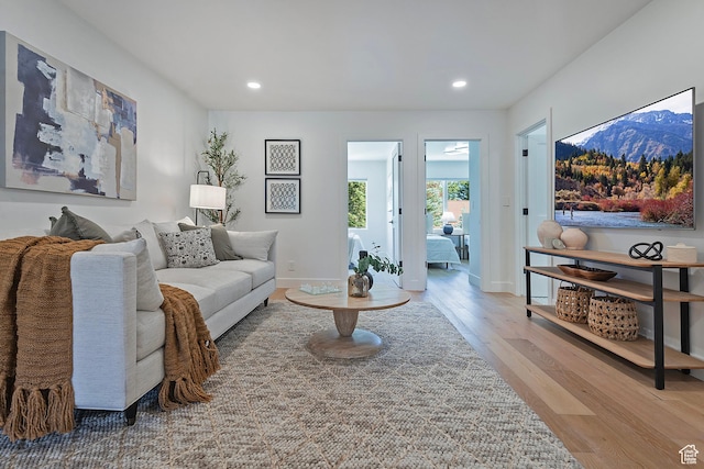 1504 Lake Front Ct, Park City, UT 84098 - living area featuring wood finished floors, recessed lighting, and baseboards