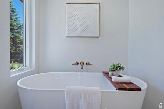 1504 Lake Front Ct, Park City, UT 84098 - bathroom featuring a soaking tub