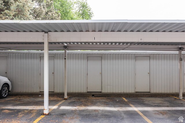 2660 E 3300 S Unit A-21, Salt Lake City, UT 84109 - garage with covered parking