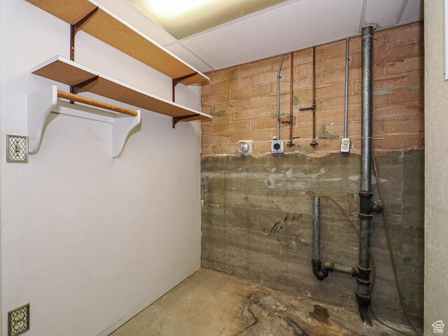 5747 S Sanford Dr, Murray, UT 84123 - view of below grade area