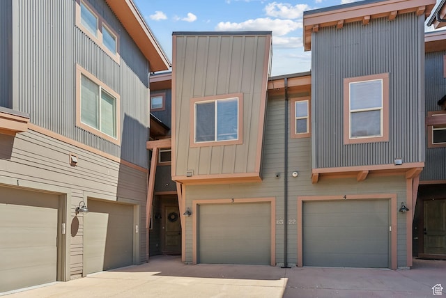 6322 N Park Ln Unit 3, Park City, UT 84098 - view of front of home featuring an attached garage and driveway