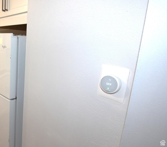 324 W 600 N, Logan, UT 84321 - detailed view of freestanding refrigerator