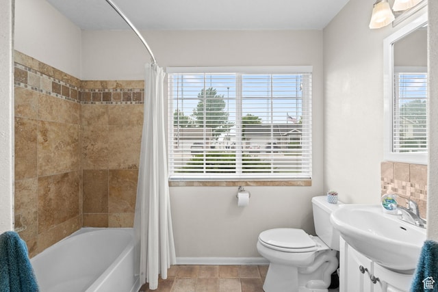 524 N 2870 W, Provo, UT 84601 - full bathroom featuring healthy amount of natural light, toilet, shower / bathtub combination with curtain, and vanity
