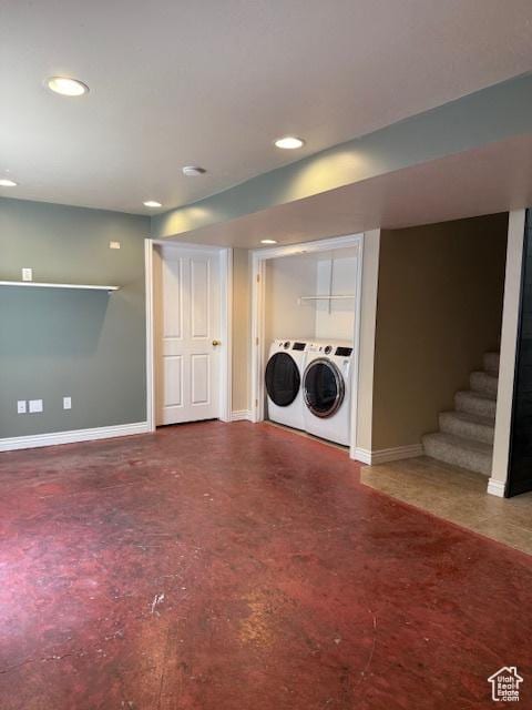 438 E Parowan Way, Draper, UT 84020 - laundry room with washer and clothes dryer, baseboards, and recessed lighting