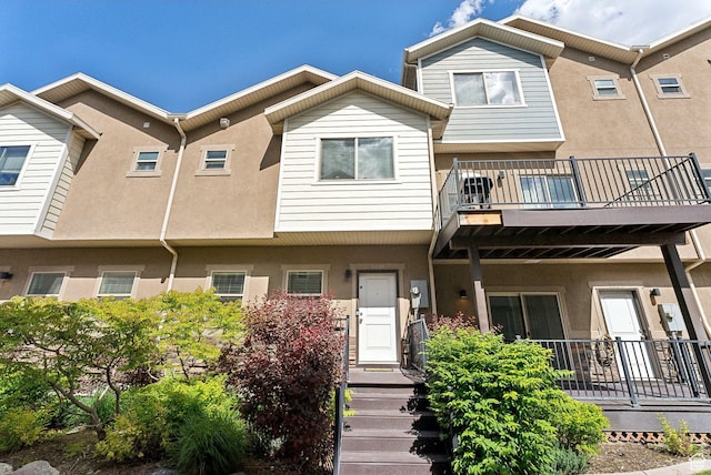 3880 S 1580 W Unit 224, West Valley City, UT 84119 - multi unit property featuring stucco siding and a balcony