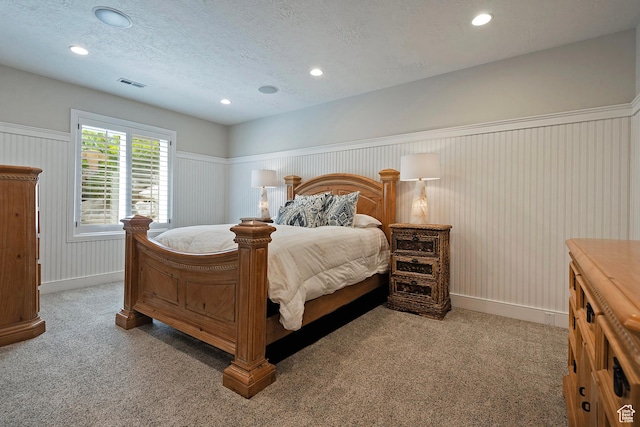 963 E Old English Rd, Draper, UT 84020 - carpeted bedroom featuring a wainscoted wall, recessed lighting, and a textured ceiling