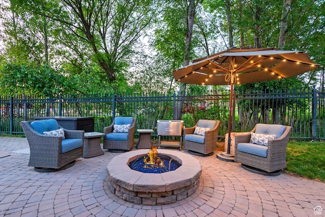 963 E Old English Rd, Draper, UT 84020 - fenced backyard with a patio and an outdoor fire pit